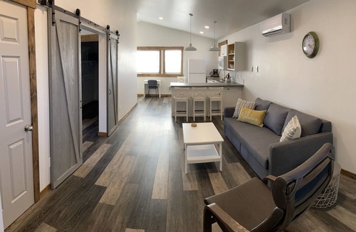 Boyd Acres House | Clean, affordable apartment in Bend