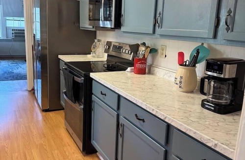 Pineland House | Clean and comfortable home near downtown Pineland.