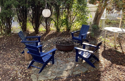 Forest Park Apartment | Clean and Comfy Updated Apt in Convenient Location