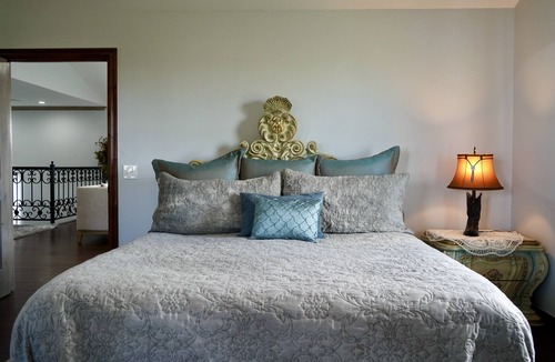 Weatherford House | Clean and cozy farmhouse