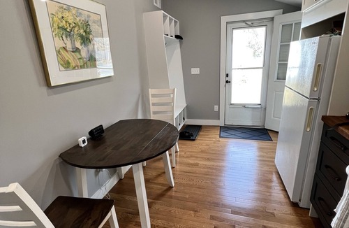 Brewster Cottage | Clean and Cute Brewster Cottage