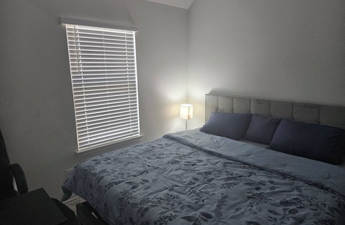 Crowley House | Clean and Peaceful Enjoyable house with AC in charming Crowley, DFW Tx