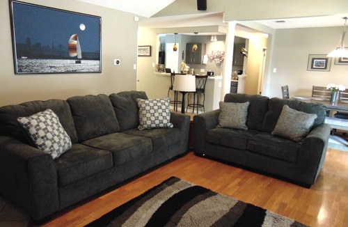 Sunridge South House | Clean and Quiet South Austin Home. Close to Downtown (ACL, SXSW, COTA)
