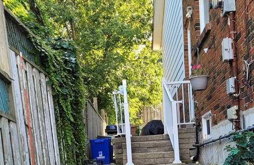 Oshawa House | Clean apartment with 4 free parking spaces.