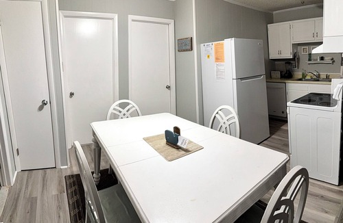 Ocean City Condo | Clean, Comfortable 2 bedroom condo on bayside. Pool, Wifi