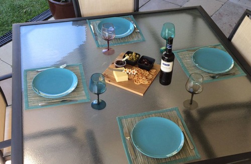 Ashmore Apartment | Clean, Comfortable, Convenient & Central