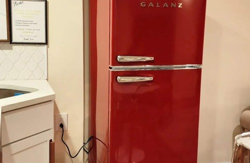 West Orange Apartment | Clean/Comfortable/Spacious/Peaceful Outdoor Spacenn