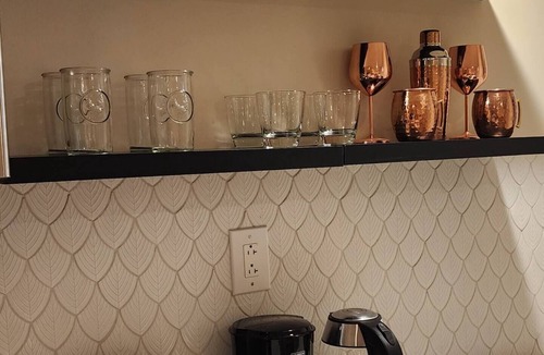 West Orange Apartment | Clean/Comfortable/Spacious/Peaceful Outdoor Spacenn