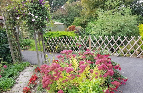 Aclou Cottage | Clean, Comfy Cottage. Suitable for 2-4 guests. Family-friendly. LA MAISMENT.