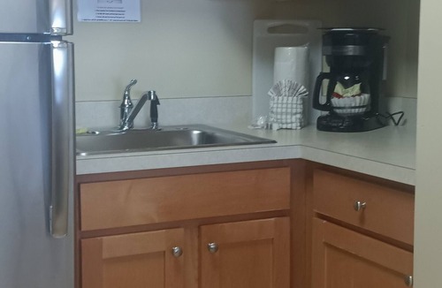 Williamstown Condo | Clean+Comfy1BRw/Views! OpenLR/D/K! GasFP, HPool,HTub, WorkRemote+Play AllYear!🤗