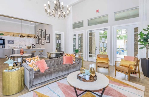 Alden Bridge Apartment | Clean+Cozy 1BR Gym + Mins To Houston ER +Parking