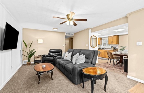 Hazel Park House | Clean & Cozy 3BR Home| Friendly City of Hazel Park