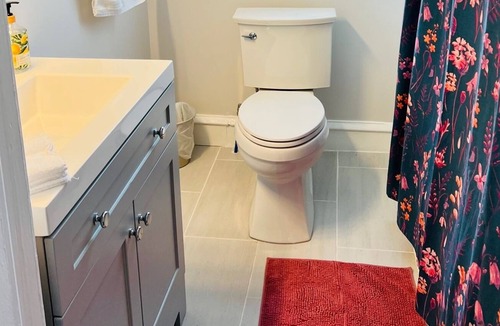 Magnolia House | Clean, cozy, and close to Philly!