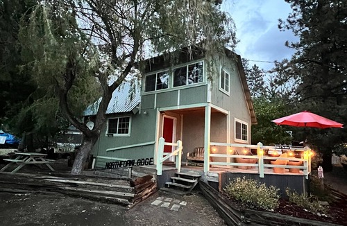 Conconully Cabin | Clean cozy cabin within 1/2 mile of 2 lakes and 100’s of sq miles of wilderness.