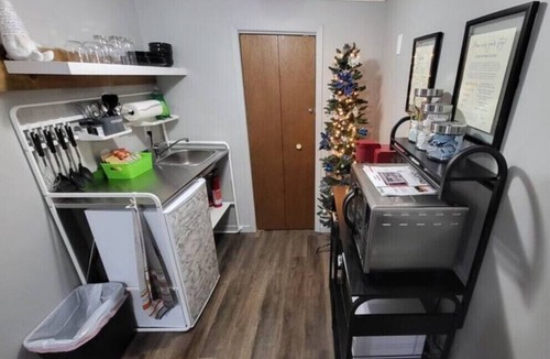 Edmundston Apartment | Clean & Cozy Private Suite with a St. John River view. Edmundston,NBn