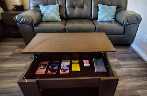 Brian Head Apartment | Clean Get-A-Way Condo w/Pool, Jacuzzi and Gym