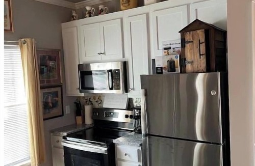 Valdosta House | Clean Modern Deco Apt 1 BR 1 Bath Near Everything