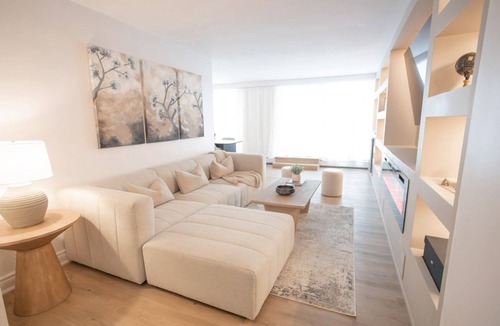 Ottawa Division Apartment | Clean, modern home & great location/Top logement – Propre, moderne et bien situé