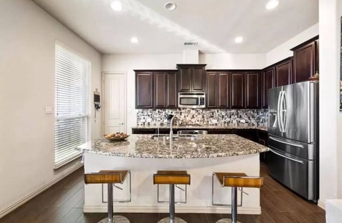 Lewisville House | Clean Modern Spacious Open, King bed in peaceful neighborhood,Near DFW Airport