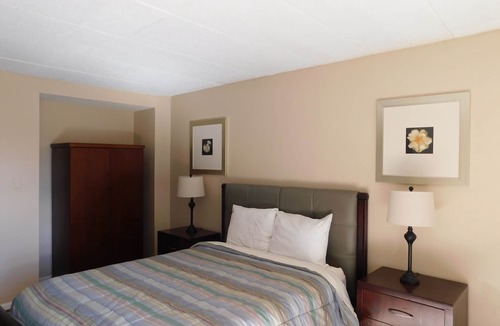 Winchester Hotel | Clean, neat, peace and quiet
