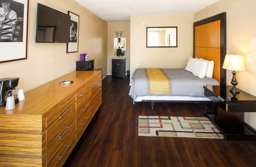 Winchester Hotel | Clean, neat, peace and quiet