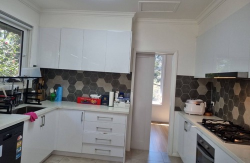 Greensborough House | Clean or cozy. Airy Greensboro Share Room