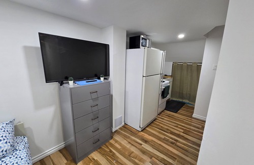 Ajax House | Clean precious house
