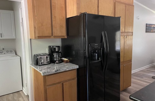 Denver House | Clean & Quiet 3BR Home Near Lake Norman - Pets Welcome