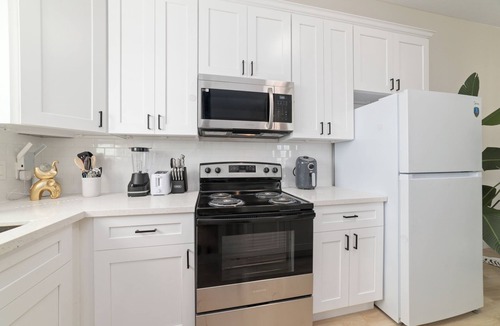 Jacinto City Apartment | Clean,safe, convenient unit- High speed internet