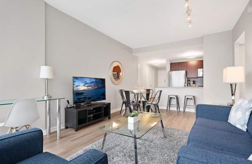 Hudson Exchange Apartment | Clean & Spacious 1BR | Work Remote | Free WiFi & Kitchen | Near PATH