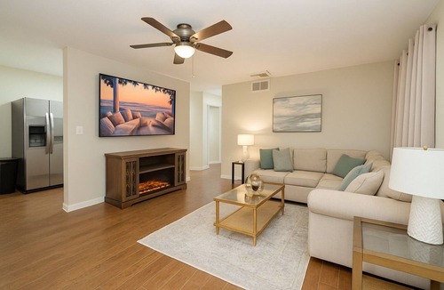 Apollo Beach House | Clean & Spacious 3BR Home minutes from Beaches