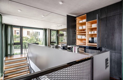 Alt-Wiedikon Apartment | Clean Wiedikon 2BR w/Storage & W/D, close to Market, by Blueground