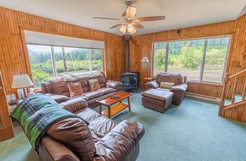 Tillamook House | Clear Creek Cabin
