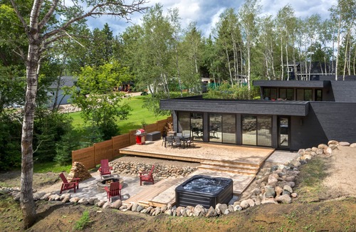 Wasagaming Cabin | Clear Lake, cabin, hot tub