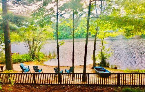 Plymouth Apartment | Clear Pond Suite