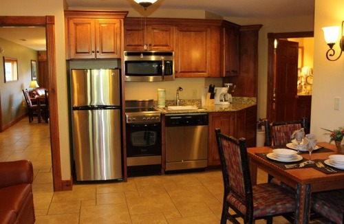 Branson Resort | Clear Rivers and Rolling Hills Await You in the Beautiful Ozarks