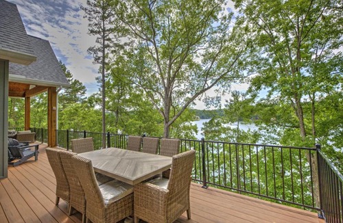 West Union House | Clear Sail Way