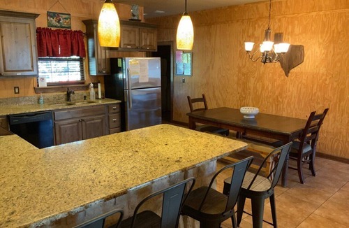 Concan House | Clear Water Casa @ Frio Select Rental Homes