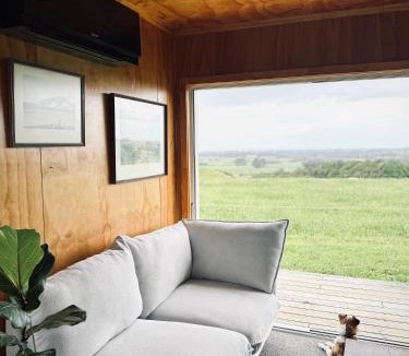 Lepperton Apartment | Clearview Heights