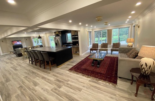 Clearview Township House | Clearview Manor (Wasaga Beach)(Blue Mountain)