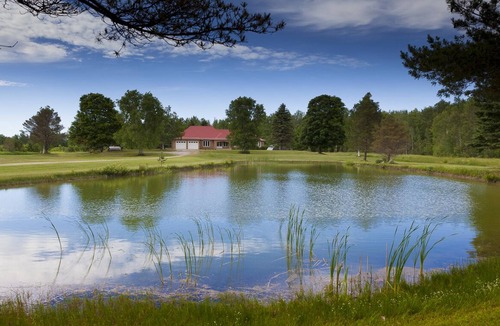 Clearview Township House | Clearview Manor (Wasaga Beach)(Blue Mountain)