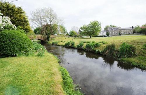 Aldbrough St. John House | Clearwater 17th Century Cottage