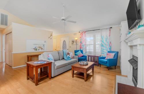 Clearwater House | Clearwater - 38645 Jamestown Cir