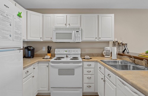 Camdenton Condo | Clearwater 773-2B, a stunning view awaits!