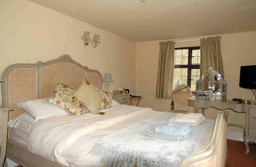 Hailsham Bed & Breakfast | Cleavers Lyng - Guest house
