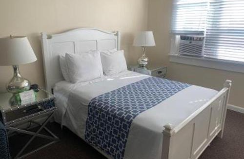 Ocean Beach Hotel | Clegg's Hotel