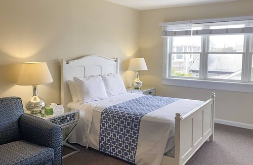 Ocean Beach Hotel | Clegg's Hotel