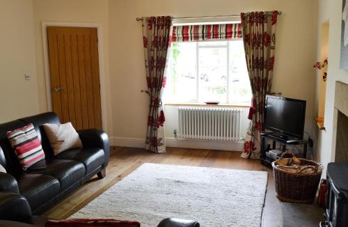 Burnsall House | Clematis Cottage