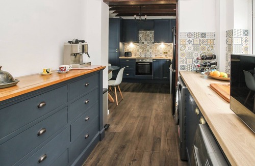 Halfway House Cottage | Clematis Cottage