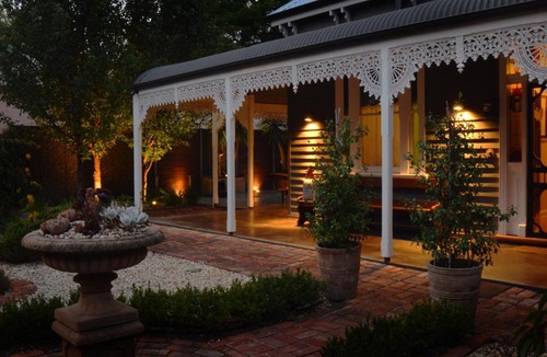 Benalla Bed & Breakfast | Clement House